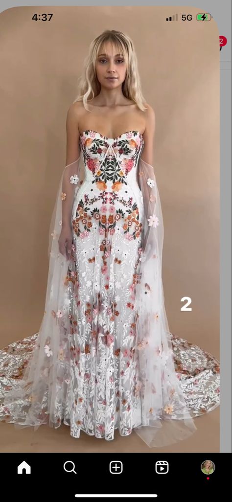 Different Wedding Dresses Colors, Wedding Dress Color Embroidery, Brazil Wedding Dress, Colour Embroidered Wedding Dress, Wedding Dress With Colorful Accents, Wedding Dresses With Colored Embroidery, Embroiled Wedding Dress, Embroidered Wedding Dress With Sleeves, Boho Flower Wedding Dress