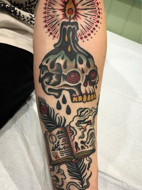 Skull Candle Tattoo, Paul Dobleman, Traditional Skull, Candle Tattoo, Sick Tattoo, Traditional Tattoo Sleeve, Scary Tattoos, Cute Tiny Tattoos, Traditional Tattoo Design