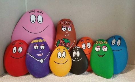 Pottery Painting Designs, Painted Rocks Diy, Rock Painting Ideas Easy, Rock Painting Designs, Stone Crafts, Rock Painting Art, Pebble Painting, Rock Crafts, Dot Painting