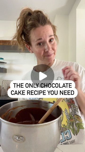 💜Amanda C Reese💜 MIDDLE-MOM LIFE AND HUMOR on Instagram: "Not all chocolate cake is created equal. Some make great cupcakes, some make great cakes, but this one makes amazing round cake, sheet cake, AND cupcakes. 

Easy enough to make without a mixer, which makes it perfect to make with the kids (or ya know, send it to your husband to have him make for Mother’s Day 😂🥰) and uses ingredients most have on hand! 

*Don’t forget to save this for later!

Best Chocolate Cake
*Preheat oven to 350 F
2 c. Granulated sugar
1 3/4 c. All purpose flour
3/4 c. Cocoa powder
1 tsp. Baking powder
1 tsp. Baking soda
1 tsp. Salt
1 pkg. Chocolate pudding mix (Instant, NOT prepared - just the dry mix. Typically 3.9 oz box)
*Mix all the above dry ingredients together. 
1/2 c. Veg oil
1 c. Milk
1/2 c. Sour cr All Chocolate Cake, Buttermilk Chocolate Cake, Cake Sheet, Chocolate Desserts Cake, Cupcakes Easy, Chocolate Pudding Cake, Fabulous Cakes, Raisin Bread, Cake And Cupcakes