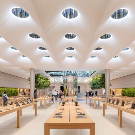 Top architecture and design jobs in the US include roles at Apple Apple Store Interior, Apple Store Design, Apple Building, Stainless Steel Staircase, Store Lighting, Electronic Store, British Architecture, New Staircase, Foster Partners