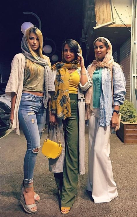 street_style # women_fashion # stylish # smartly_dressed  #iranian_fashion  #tehran’s_street_style Tehran Street Style, Persian Women, Iranian Fashion, Persian Fashion, Mori Girl Fashion, Iranian Women Fashion, Muslim Women Fashion, Iranian Women, Muslimah Fashion Outfits