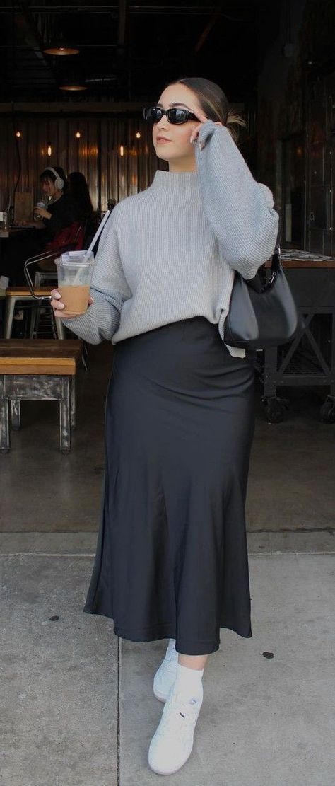 Modest Style Aesthetic, Skirts Women Outfits, Modesty Plus Size, Midsize Fashion Classy, Fall Skirt Outfits Work, Mid Size Church Outfits, Modest Silk Skirt Outfit, Classy Modest Outfits Hijab, Classy Winter Outfits Plus Size