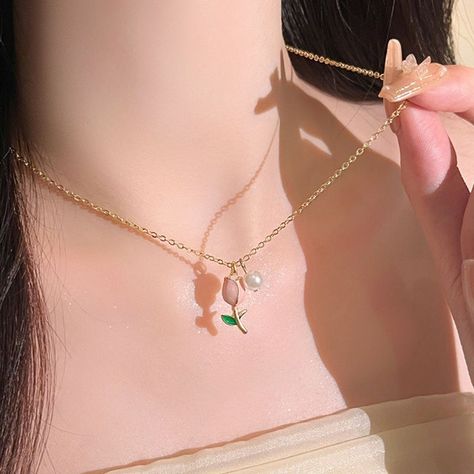 ✨ Elevate your everyday look with our stunning Tulip Pearl Necklace Female Pendant Clavicle Chain 💎🌷 This elegant accessory is a must-have for any woman's jewelry collection! 💁‍♀️ Get yours now for only $11.61 and add a touch of beauty to your style 👑 #TulipPearlNecklace #FemalePendant #ClavicleChain #WomanBeauty #Accessories #Fashionista #JewelryLover #SpringVibes #AffordableLuxury #forheradesign #WomenPower #Fashion #Trending Shop Now https://forhera-design.com/products/tulip-pearl-necklace... Trendy Necklace, Trendy Necklaces, Styl Retro, Necklace Women, Pearl Pendant Necklace, Chain Jewelry, Jewelry Wedding, Retro Stil, Girls Jewelry