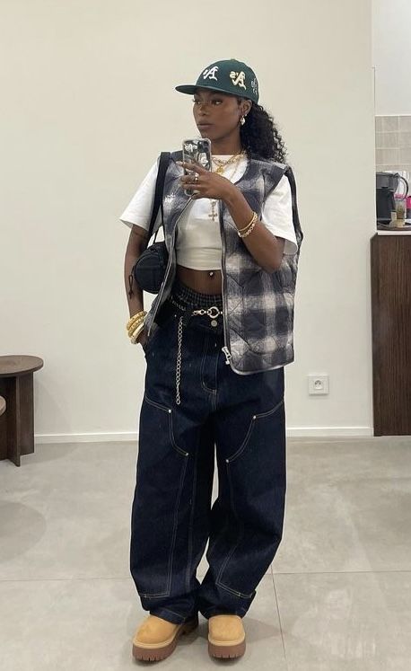 Summer Baddie Outfits, Hoodies Y2k, Summer Baddie, Looks Hip Hop, High Waisted Cargo Pants, Y2k Jeans, Outfit Inspo Casual, Y2k Clothing, 2000s Fashion Outfits