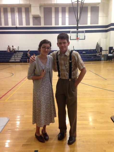 Senior citizen day #spiritweek #senioryear Grandpa Outfit Spirit Week, Elderly Outfits Spirit Week, Senior Citizen Outfit Ideas, Dress Like A Senior Citizen Day, Senior Citizen Outfit, Senior Citizen Costume Spirit Week, Spirit Week Dress Up Ideas, Senior Citizen Day Spirit Week, Senior Citizen Costume