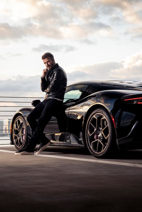 David Beckham Cars, Men Cars Photography, Photoshoot Car, Classic Car Photoshoot, Men Fashion Photoshoot, Male Portrait Poses, Beckham Style, Car Poses, Men Photoshoot