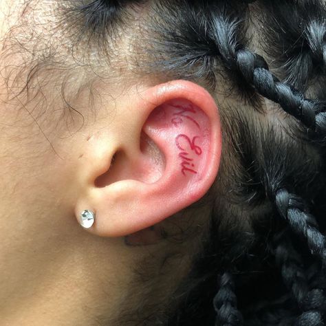 Behind The Ear Tattoo Ideas Unique, In Ear Tattoo, Devine Tattoo, Small Name Tattoo, Inner Ear Tattoo, Small Dope Tattoos, Baddie Tattoos, Tattoo Easy, Tattoos Inspo