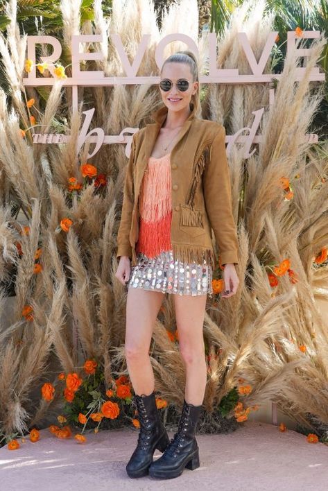 Revolve Coachella, Revolve Festival, Music And Arts, Festival Chic, Coachella Valley Music And Arts Festival, Poppy Delevingne, Coachella Valley, Arts Festival, Art Festival