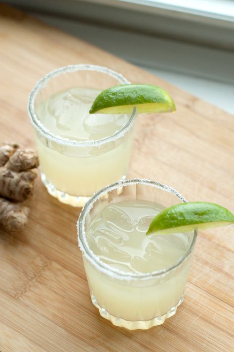 Tequila And Ginger Beer, Ginger Margarita Recipe, Tequila Ginger Beer Cocktails, Ginger Beer Margarita, Beer Margarita Recipe, Ginger Margarita, Ginger Beer Drinks, Lemon Margarita, Beer Salt