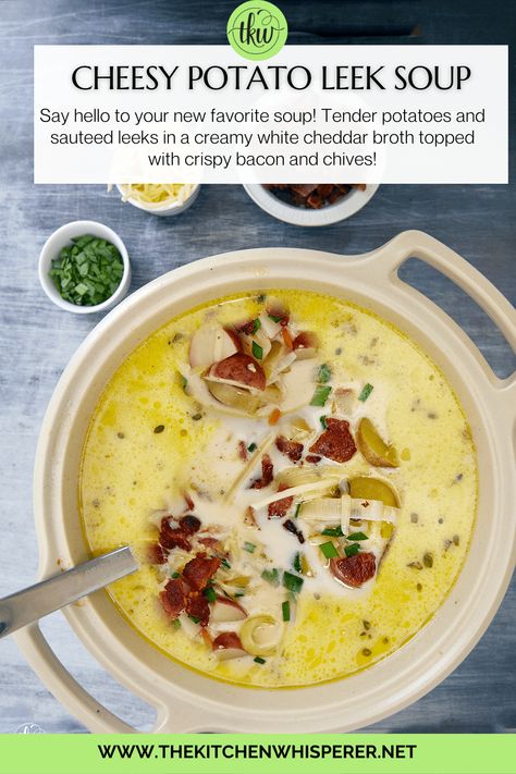 Light Potato Soup, Leek And Bacon Soup, Cheesy Leeks, Soup Potato, Potato Side Dishes Easy, Leeks Soup Recipes, Warm Soup Recipes, Soup With Bacon, Potato Bacon Soup