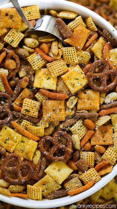 Buffalo Snack Mix Recipes, Munchie Mix Recipes, Chez Mix Recipes Fall, Ranch Check Mix Recipes, Best Snack Mix Recipes, Check Mix Recipes Homemade, Pub Mix Recipe, Check Mix Recipes, Cajun Snack Mix Recipe