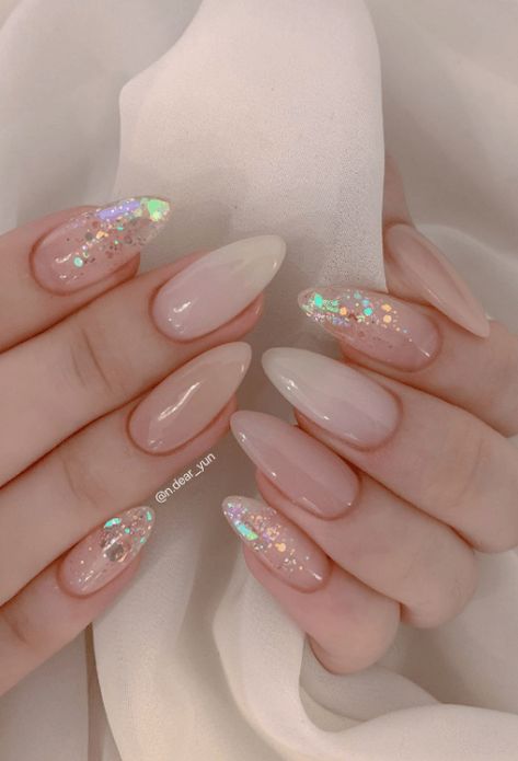 nude pink korean jelly nails. pink glitter nails. bridal pink nails. wedding nail ideas. Minimalist Nails Color, Pastel Jelly Nails, Glitter Nails Korean, Jelly Stiletto Nails, Business Nails Professional, Nude Design Nails, Japanese Jelly Nails, Pink Bridal Nails, Nail Deisgn