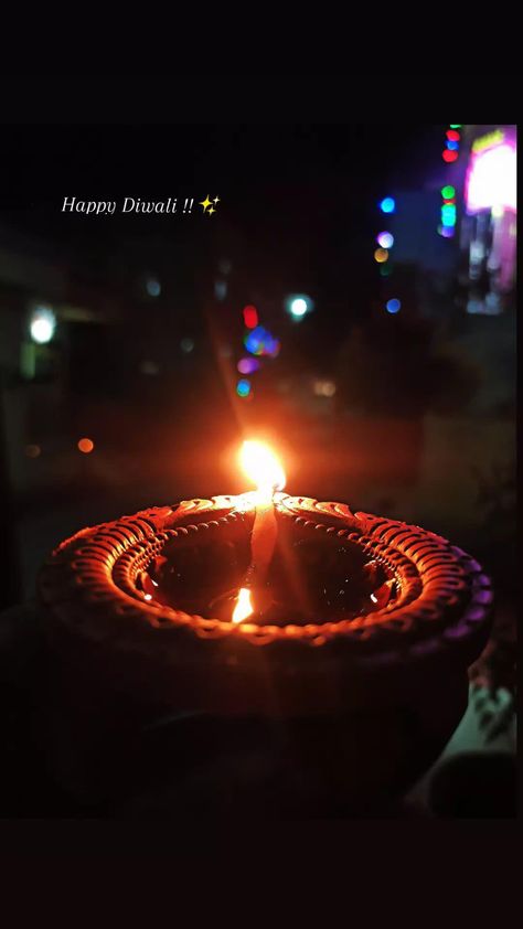 Light them up!!✨ Diwali Night Photography, Happy Diwali Aesthetic Pictures, Diwali Diyas Aesthetic, Diwali Pics Ideas With Lights, Diwali Status Aesthetic, Night Portrait Photography Settings, Diwali Snapstory, Diwali Asthetic Picture Layout, Diwali Asthetic Picture Rangoli