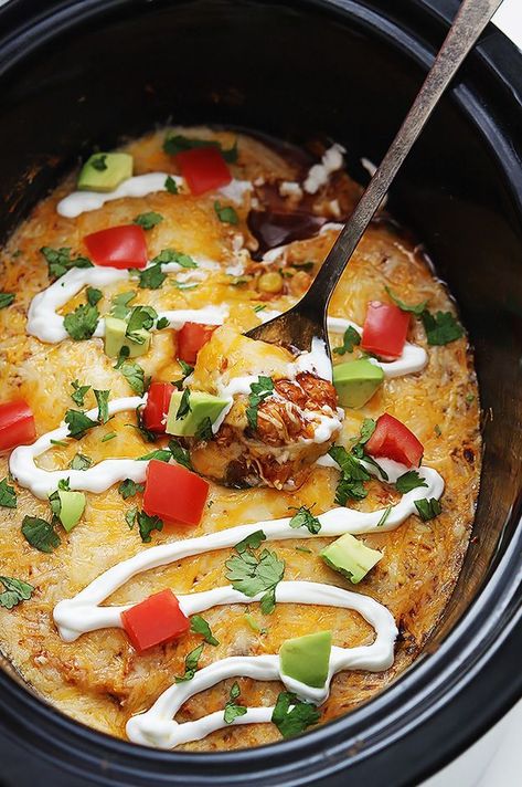 Slow Cooker Enchilada Quinoa Slow Cooker Vegetarian Curry, Slow Cooker Enchiladas, Vegetarian Crockpot Recipes, Quinoa Recipe, Dump Dinners, Slow Cooker Vegetarian, Vegetarian Curry, Vegetarian Crockpot, Hard Cider