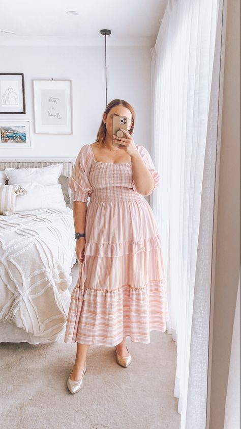 Ethan Euphoria, Romantic Style Outfit, Outfits Cristianos, Work Vibes, Sunday Dresses, 2024 Wardrobe, Elegant Summer Outfits, Modesty Outfits, Feminine Romantic