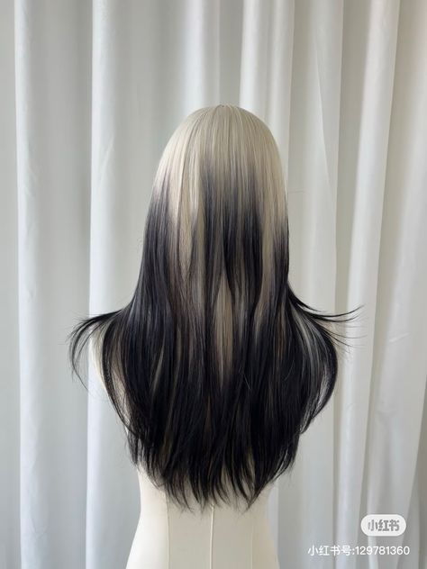 Platinum Roots Black Ends, Blonde With Black Extensions, Blonde Black Tips Hair, Black And White Layered Hair, White Roots Black Hair, White Roots Dark Ends, Blonde Hair Black Ends, Black And White Balayage, White Roots Hair