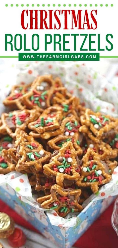 Christmas Candy Exchange Ideas, Christmas Treats With Rolos, Salty Holiday Snacks, Christmas Pretzel Bites, Salty Sweet Christmas Snacks, Christmas Cookies Rolo Pretzel, Rolo Christmas Cookies, Christmas Candy Snacks, Pretzel Rolo Treats Holidays