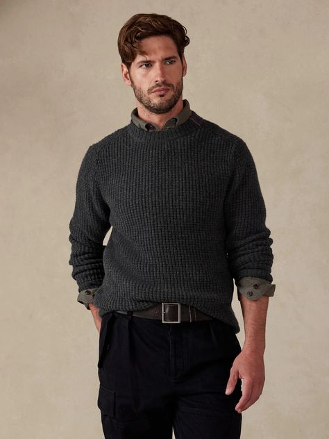 Artie Cashmere Sweater | Banana Republic Mens Dark Academia Outfit, Old Money Sweater Men, Men’s Dark Academia, Mens Dark Academia Fashion, Dark Academia Style Men, Dark Academia Outfit Men, Male Teacher Outfits, French Men Style, Gothic Fashion Men