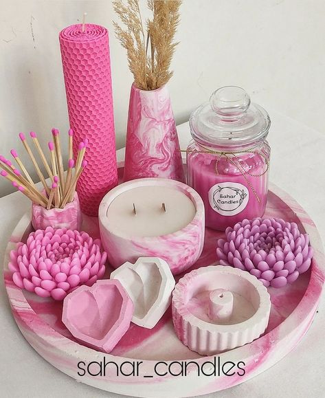 Jasmonite Idea, Facts About Halloween, Handmade Candles Diy, Fancy Candles, Diy Candles Homemade, Soya Mumu, Valentine Candles, Homemade Scented Candles, Making Candles Diy