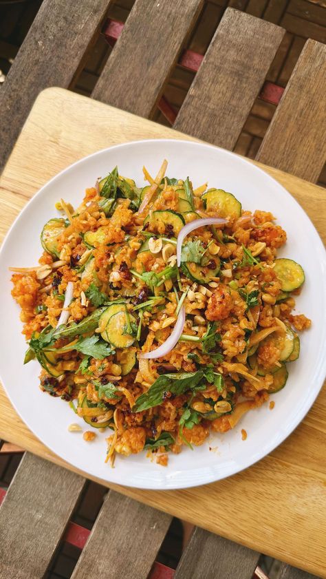 BRENDAN PANG | CRISPY RED CURRY RICE SALAD 🔥🍚🥗 with bold flavours, crunchy rice, and a zesty dressing, it’s an easy way to turn simple ingredients into... | Instagram Crispy Red Curry Rice Salad, Brendan Pang Recipes, Red Curry Rice, Nam Khao, Curried Rice Salad, Crunchy Rice, Cooking Jasmine Rice, Curry Rice, Rice Salad