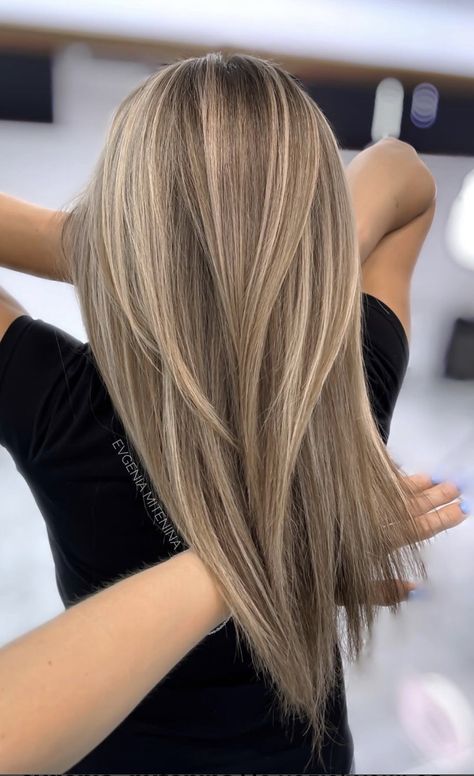 Winter Blond Balayage, Highlight Lowlight Straight Hair, Level 5 Brown Hair With Blonde Highlights, Heavy Highlights On Brown Hair, Rambut Brunette, Summer Blonde Hair, Kadeřnické Trendy, Everyday Hair, Brown Hair Inspo