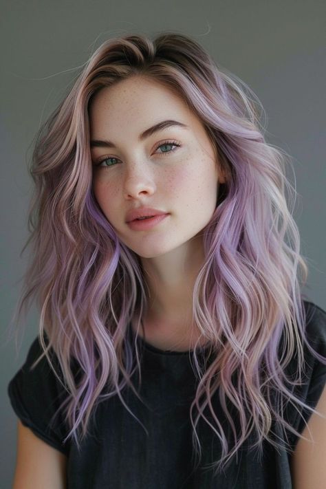 Ash And Purple Hair, Lavender Balayage, Lavender And Blonde Hair, Purple Blonde Hair, Figure Face, Pastel Purple Hair, Lavender Hair Colors, Light Purple Hair, Two Tone Hair