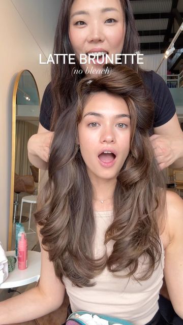 Laura Kim on Instagram: "LATTE BRUNETTE @emily_kaufman_ Highlights using no bleach colour @avedaaustralia #nobleach #lattebrunette #expensivebrunette #healthyhair #brownhair . . . 🏷️brown hair, haircut, longhair, balayage" Brunnete Hair Color, Latte Brunette, Brunette Hair With Blonde Highlights, Brunette Hair With Blonde, Bleach Brown Hair, Bleach Hair Color, Hair Color For Morena, Hair With Blonde Highlights, Wedding Hair Colors