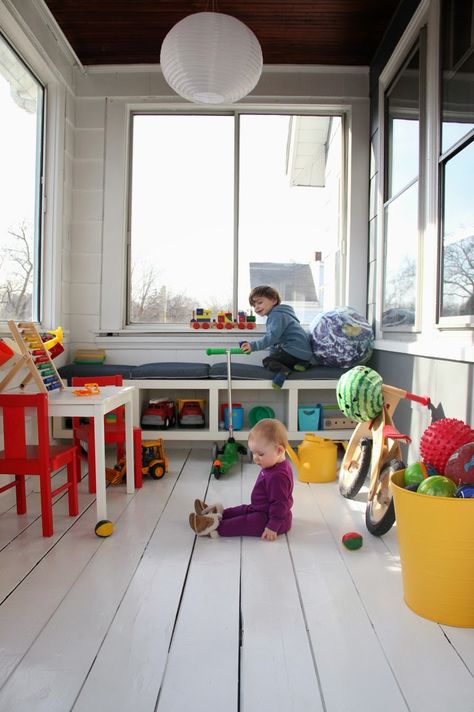 Enclosed Porch Playroom Ideas, Small Den Playroom Combo, Porch Playroom Ideas, Enclosed Porch Playroom, Screened In Porch Playroom, Small Sunroom Playroom Ideas, Sunroom Playroom Ideas, Porch Playroom, Playroom Bench