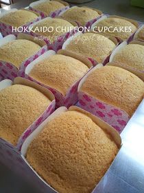 Hokkaido Cake, Hokkaido Cupcake, Chiffon Cupcakes, Bolo Chiffon, 500 Dollars, Chinese Dessert, Pecan Cake, Sponge Cake Recipes, Japanese Dessert