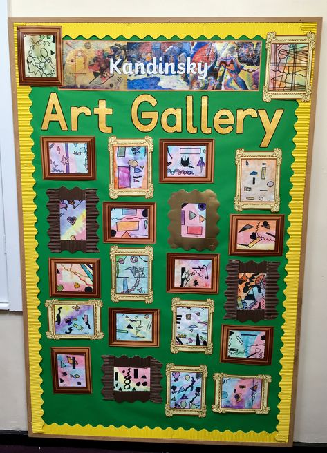 Student Art Wall, Preschool Art Board Display, Gallery Wall Bulletin Board, Art Wall Display Classroom, Art Gallery Classroom Display, Museum Bulletin Board, Art Gallery For Preschool, Art Gallery Wall Classroom, Student Art Display Bulletin Boards