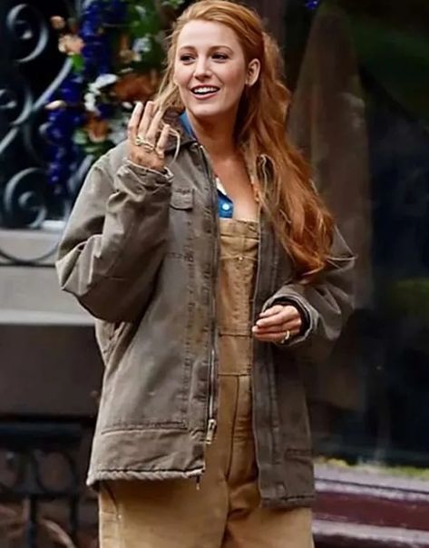 In the 2024 film It Ends With Us, Blake Lively delivers a powerful performance, and her character’s wardrobe plays a significant role in reflecting her emotional journey. The grey jacket worn by Lively is featured prominently during a pivotal scene in a dramatic confrontation.The It Ends With Us 2024 Blake Lively Grey Jacket is crafted from high-quality grey cotton. Black Lively, This Is Us Movie, Lily Bloom, Grey Jacket, It Ends With Us, Costume Collection, Pink Jacket, The Grey, 가을 패션