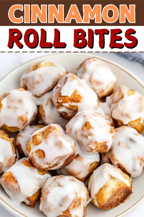 Cinnamon roll bites are a quick and easy treat featuring canned biscuits, cinnamon sugar, and sweet glaze. They're ideal for breakfast or a snack. Cinnamon Roll Bites Recipe, Recipe Using Canned Biscuits, Cinnamon Roll Bites, Cinnamon Bites, Biscuit Cinnamon Rolls, Cinnamon Roll Monkey Bread, Sweet Glaze, Fresh Breakfast, Pillsbury Recipes