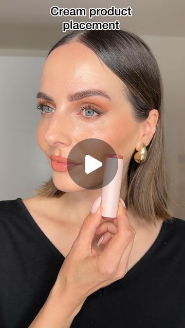 ASTA Jurksaite - Makeup Artist on Instagram: "Where to apply cream products ☝️save this easy guide for next time💞  Products used: @pocobeautyofficial Suede Sculpt contour stick Pecan (bronzer) On the Glow cream colour stick (blush) Face glaze highlighting stick Morning Light   Brushes: @sarahkearymakeup Contour /Blush brush (angled) @lunabylisa Cheek brush @cica_brushes_ Fiundation brush   Makeup tips-makeup application-cream bronzer-cream blush-makeup101- makeup tips for beginners-makeup placement-how to apply makeup #pocobeauty" Highlight Contour Blush Placement, Contouring With Blush, How To Apply Bronzer Stick, Cream Blush Brush, How To Apply Blush Stick, Stick Blush How To Apply, How To Apply Stick Blush, Applying Cream Blush, How To Apply Cream Bronzer