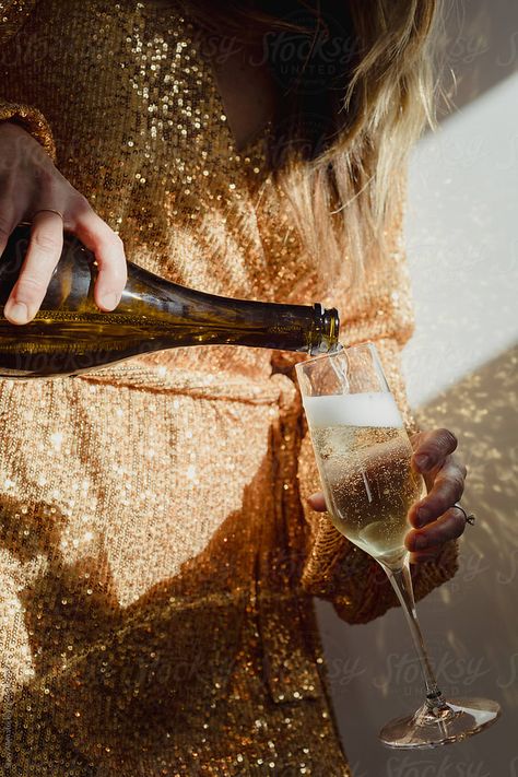 Champagne Wedding Nails, Sparkles And Champagne, Champagne Beach, Champagne Brands, Disco Glam, Lingerie Photography, Wine Photography, Candles Photography, Champagne Pop