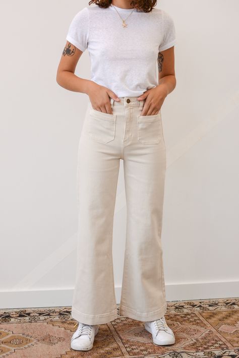 Rolla's Sailor Jean in Cream White On Cream Outfit, Cream Wide Pants Outfit, Wide Cream Pants Outfit, Cream Pants Fall Outfit, Cream On Cream Outfit, Styling Cream Pants, Cream Corduroy Pants Outfit, Cream Pants Outfit Summer, What To Wear With Cream Jeans