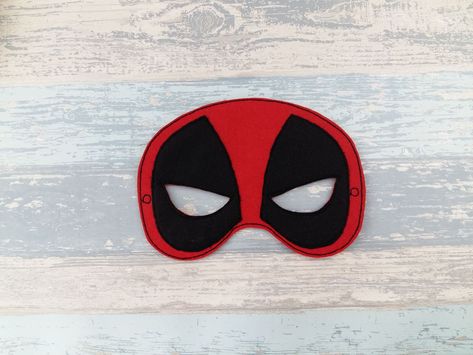 Ant Man Mask, Deadpool Party, Superhero Cakes, Deadpool Mask, Felt Masks, Halloween Office, Spiderman Face, Mascaras Halloween, Deadpool 2