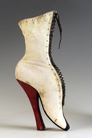 Heritage shoes: Heritage shoes  c 1851 Historical Shoes, Victorian Shoes, Wedding Pumps, Vintage Heels, Old Shoes, Victorian Lace, Crazy Shoes, Historical Clothing, Historical Fashion