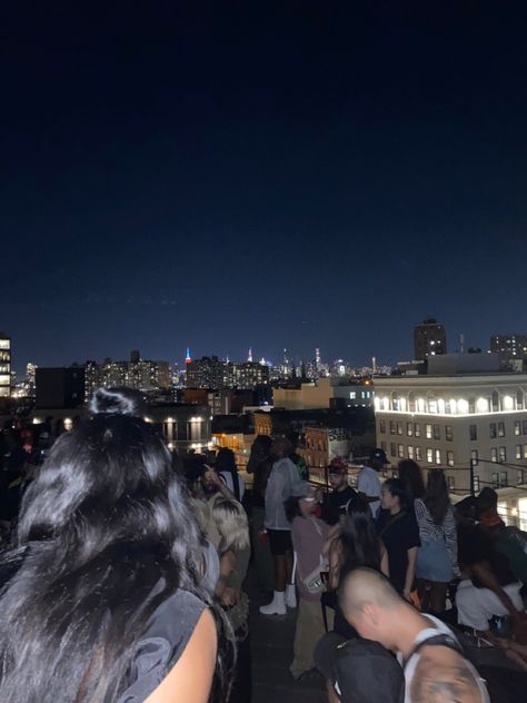 New York Aesthetic Brooklyn, New York Rooftop Party, Bushwick Aesthetic, Brooklyn Ny Aesthetic, Rebrand Aesthetic, Brooklyn Lifestyle, Brooklyn Rooftop, Dj Aesthetic, Brooklyn Night