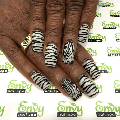 Cheetah Print French Tip Nails, Zebra Stripe Nails, Safari Nails, Zebra Nail Designs, Striped Nail Designs, Zebra Nail Art, Zebra Print Nails, Cheetah Print Nails, Animal Print Nails Art