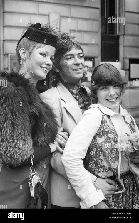 Download this stock image: Kim Moon, 29, and Small Faces keyboard player Ian McLagan, 33, after their wedding at Wandsworth Register Office. With them is Mandy, 12, Kim's daughter by her first marriage to The Who drummer Keith Moon. - G7GKD4 from Alamy's library of millions of high resolution stock photos, illustrations and vectors. Kim Moon, Terry O Neill, Keith Moon, National Photography, Small Faces, Gifts In A Mug, Photo Printing, Keyboard, Wedding Day