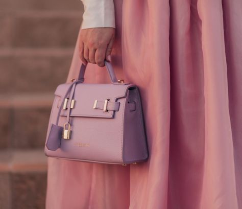 On the lookout for a pretty new handbag? Elizabeth from  LizzieInLace.com is sharing her long time experience with Teddy Blake with an in depth review of her new bag the Ava 9″ in Lilac HER PREVIOUS EXPERIENCE WITH TEDDY BLAKE    We first collaborated with LizzieInLace.com in the fall of 2019. Her first handbag was the Teddy Blake Handbags, Pretty Handbags, Lace Outfits, Teddy Blake, Feminine Fashion, Lace Outfit, In Depth, Coach Swagger Bag, Small Handbags