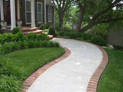 Sidewalk Landscaping, Front Yard Walkway, Walkway Landscaping, Walkway Design, Pathway Landscaping, Brick Walkway, Concrete Walkway, Front Walkway, Garden Walkway