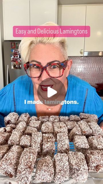 Australian Lamingtons, Lamington Cake Recipe, Lamington Recipe, Lamingtons Recipe, Australian Recipes, Cake Receipe, Frosty Recipe, Desiccated Coconut, Marshmallow Cream