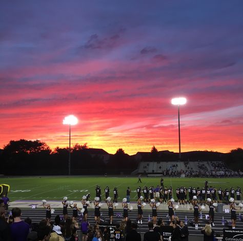 Cheer Season, Hs Football, Friday Night Football, Fb Games, Band Aesthetic, I Love School, High School Band, High School Life, Love Band