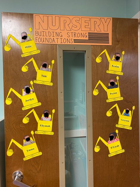 Baby photos with names attached to yellow bobcat construction vehicles on a door with a sign that reads “nursery: building strong foundations.” Family Board Ideas, Senior Pep Rally, Open Day Ideas, Toddler Classroom Decorations, Construction Theme Classroom, Daycare Room Ideas, Preschool Classroom Themes, Tuff Tray Ideas Toddlers, Preschool Construction