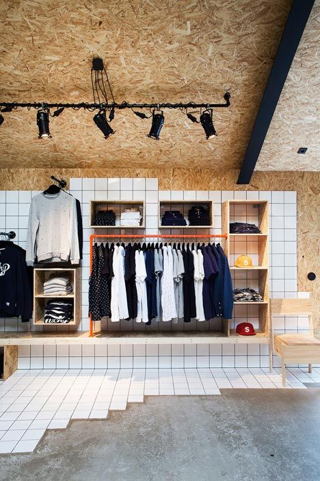 Sport Pop Up Store, Butik Design, Suit Stores, Interior Design Minimalist, Design Club, Beton Design, Retail Inspiration, Retail Concepts, Interior Minimalista