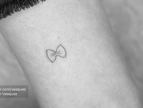 French Aesthetic Tattoo, Fine Line Pasta Tattoo, Italian Tiny Tattoos, Italy Minimalist Tattoo, Gnocchi Tattoo, Tattoo To Get In Italy, Minimalist Italian Tattoo, Bow Tie Pasta Tattoo, Tiny Italy Tattoo