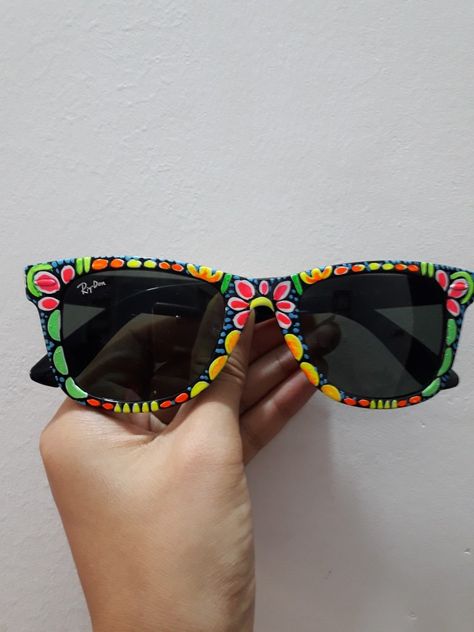 Hand Painted Sunglasses, Glasses Art, Phone Case Diy Paint, Diy Fabric Jewellery, Fabric Jewellery, Gold Moon Necklace, Bangs With Medium Hair, Dhaka Bangladesh, Truck Art