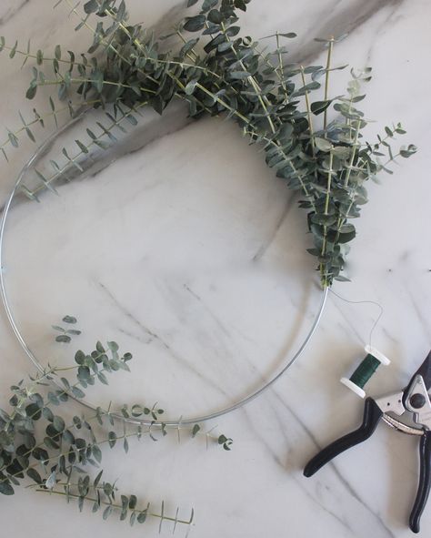 Fresh Eucalyptus Wreath Part 2 Wreath Eucalyptus Christmas, Eucalyptus Hoop Wreath, Christmas Wreath Eucalyptus, How To Make A Eucalyptus Wreath, Eucalyptus Craft Ideas, Alternative Wreath Ideas, Dried Eucalyptus Wreath, Diy Xmas Wreath Ideas, Diy Eucalyptus Wreath